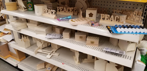 Dollar Store «Dollar Tree», reviews and photos, 312 Walnut St, Redwood City, CA 94063, USA