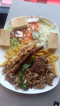 Plats et boissons du Restaurant turc Deniz kebab à Revin - n°1