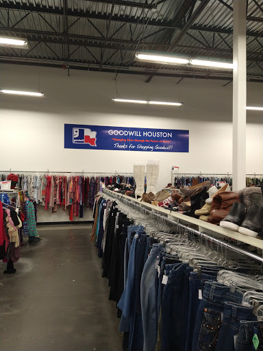 Non-Profit Organization «Goodwill Houston Select Stores», reviews and photos