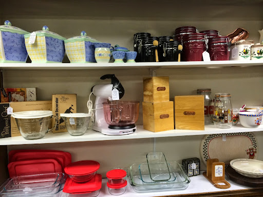 Thrift Store «Twice As Nice-Pottstown», reviews and photos, 233 E High St, Pottstown, PA 19464, USA