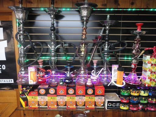 Tobacco Shop «In-n-Out Smoke Shop», reviews and photos, 10020 SW Beaverton Hillsdale Hwy, Beaverton, OR 97005, USA