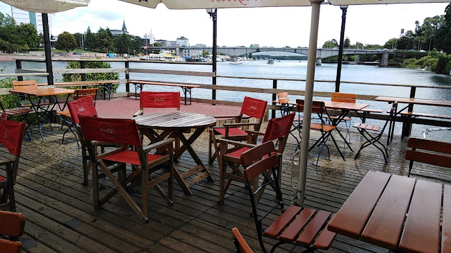 Marina Lounge River Bar