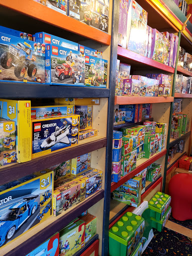 Toy Store «G Willikers Toy Shoppe», reviews and photos, 202 Oak St, Hood River, OR 97031, USA