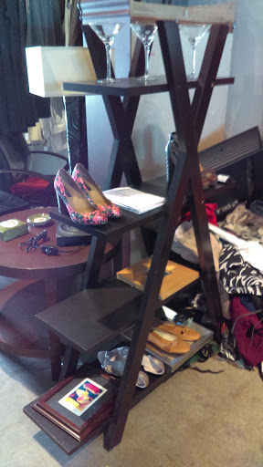 Thrift Store «Lotus House Thrift Chic Boutique», reviews and photos, 2040 NW 7th Ave, Miami, FL 33127, USA