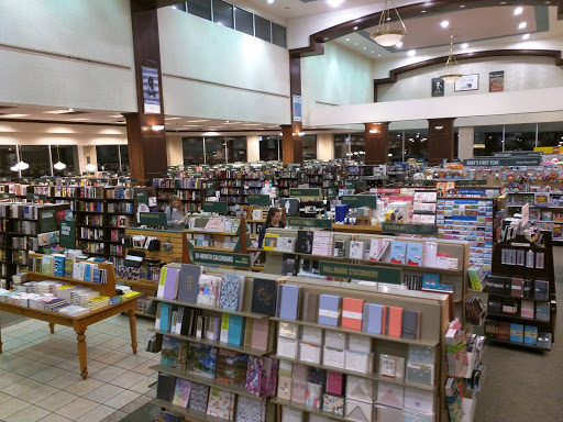 Barnes & Noble stores Austin