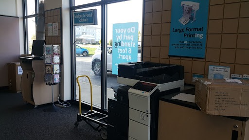 Shipping and Mailing Service «The UPS Store», reviews and photos, 1146 S Waukegan Rd, Waukegan, IL 60085, USA
