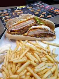 Plats et boissons du Restaurant de hamburgers Mistral Burger à Pantin - n°2