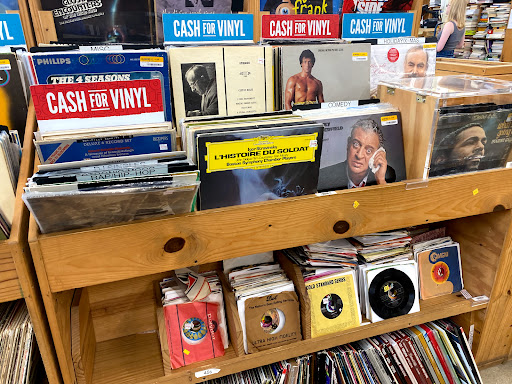 Book Store «Half Price Books», reviews and photos, 1075 E Golf Rd, Schaumburg, IL 60173, USA