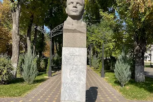 Yuri Gagarin Monument image