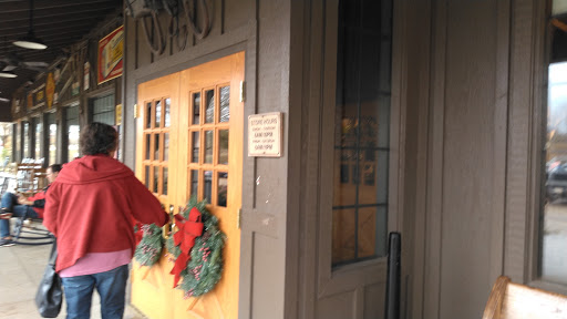 American Restaurant «Cracker Barrel Old Country Store», reviews and photos, 4001 S Frontage Rd, Vicksburg, MS 39180, USA