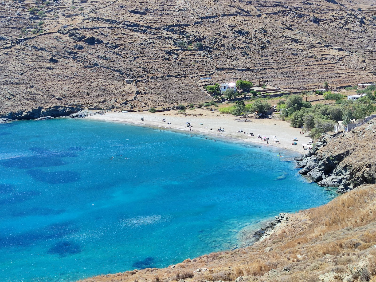 Foto de Paralia Gaidouromantra con guijarro fino claro superficie