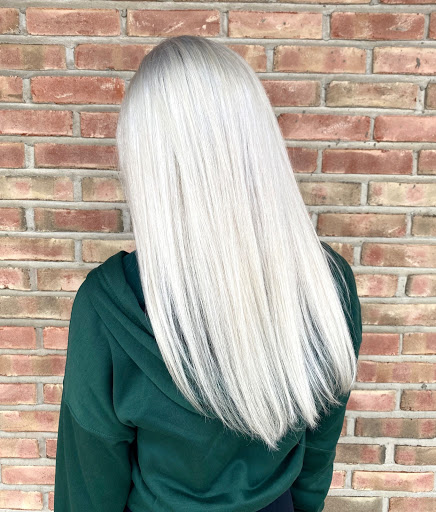 Hair Salon «Vivid Salon & Spa», reviews and photos, 15320 Bagley Rd, Middleburg Heights, OH 44130, USA