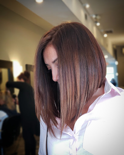 Beauty Salon «De Lis Salon & Spa», reviews and photos, 576 Plandome Rd, Manhasset, NY 11030, USA