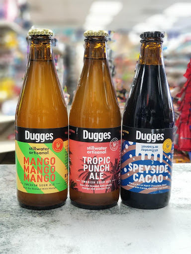 Grocery Store «La Riviera Market and Spirits», reviews and photos, 9331 La Riviera Dr, Sacramento, CA 95826, USA