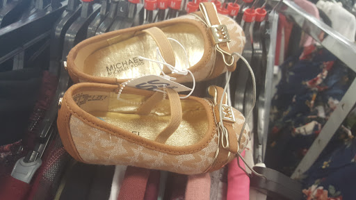 Clothing Store «Ross Dress for Less», reviews and photos, 500 N Jackson Rd Ste G, Pharr, TX 78577, USA