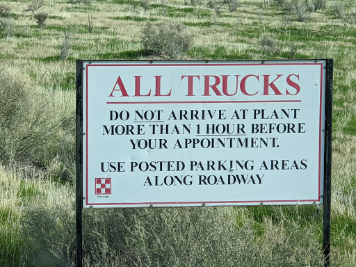 Nestle Purina Pet Care Company, 1710 Golden Cat Rd, Maricopa, CA 93252, USA, 