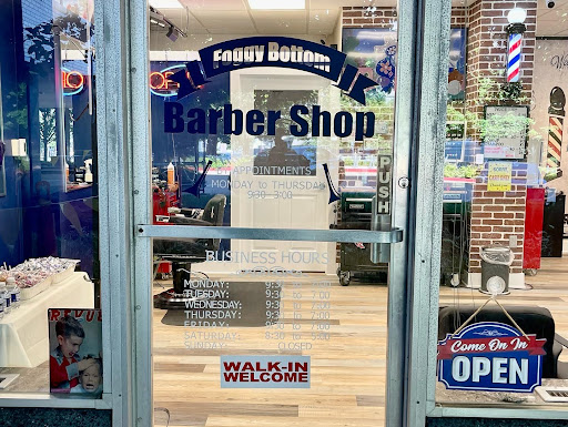 Barber Shop «Rosslyn Barber Shop», reviews and photos, 1700 N Moore St #350, Arlington, VA 22209, USA