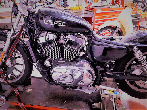 Motorcycle Repair Shop «Fache Motorcycles & Scooters sales-repairs shop», reviews and photos, 2051 NW 27th Ave, Miami, FL 33142, USA