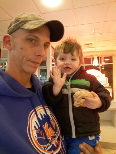 Bakery «Krispy Kreme Doughnuts», reviews and photos, 511 Moosic St, Scranton, PA 18505, USA