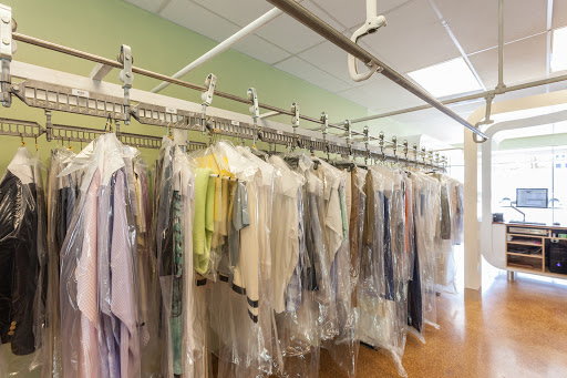 Dry Cleaner «Pristine Fine Dry Cleaning», reviews and photos, 506 9th St N, Naples, FL 34102, USA