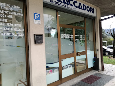Autoscuola Flaccadori Via Sant' Ambrogio, 6, 24069 Trescore Balneario BG, Italia