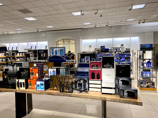 Department Store «Nordstrom Westfarms», reviews and photos, 600 W Farms Mall, Farmington, CT 06032, USA