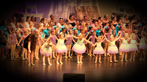 Performing Arts Theater «Liberty Performing Arts Theatre», reviews and photos, 1600 S Withers Rd, Liberty, MO 64068, USA