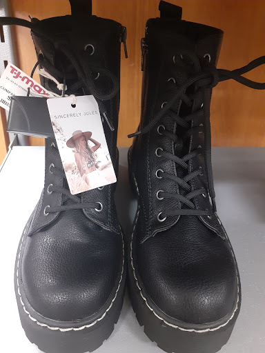 Department Store «T.J. Maxx», reviews and photos, 2150 N. Bellflower Blvd, Long Beach, CA 90815, USA