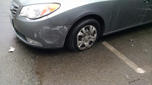 Auto Body Shop «ABRA Auto Body & Glass», reviews and photos, 23510 WA-99, Edmonds, WA 98026, USA