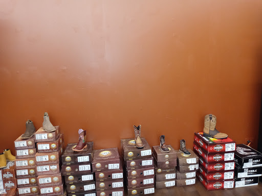 Shopping Mall «Elgin Shopping Mall», reviews and photos, 308 S McLean Blvd, Elgin, IL 60123, USA