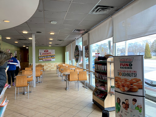 Donut Shop «Krispy Kreme», reviews and photos, 3000 Bardstown Rd, Louisville, KY 40205, USA