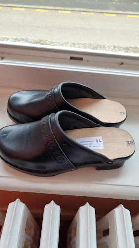 Magasin de chaussures Saboterie Kervoas Belle-Isle-en-Terre