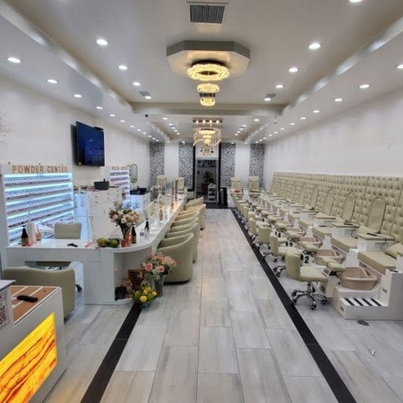 WOW NAILS & SPA