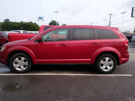 Car Dealer «Falls Chrysler Jeep Dodge», reviews and photos, 4100 State Rd, Cuyahoga Falls, OH 44223, USA