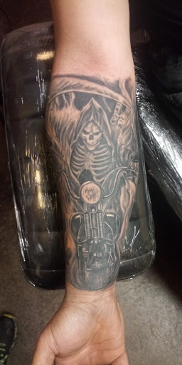 Tattoo Shop «Eternal Tattoos Inc», reviews and photos, 24834 Gratiot Ave, Eastpointe, MI 48021, USA