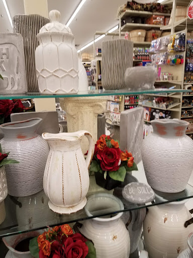 Craft Store «Hobby Lobby», reviews and photos, 6565 N Blackstone Ave, Fresno, CA 93710, USA