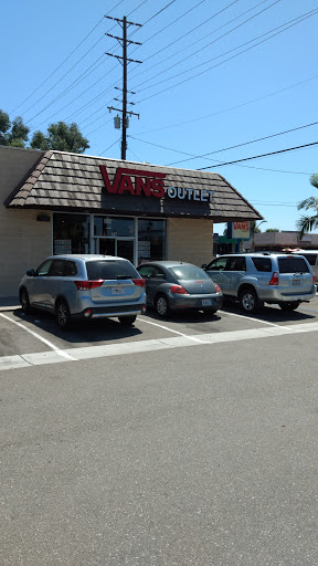 Shoe Store «Vans», reviews and photos, 485 N Tustin St, Orange, CA 92867, USA