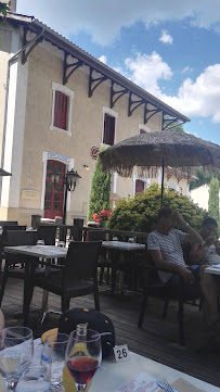 Atmosphère du Restaurant Gite Les Deux Vallées à Bouzies - n°10