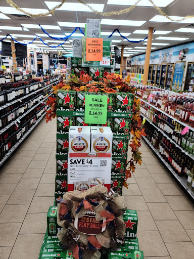 Liquor Store «Arcadia Foremost Liquors», reviews and photos, 3301 W North Ave, Chicago, IL 60647, USA