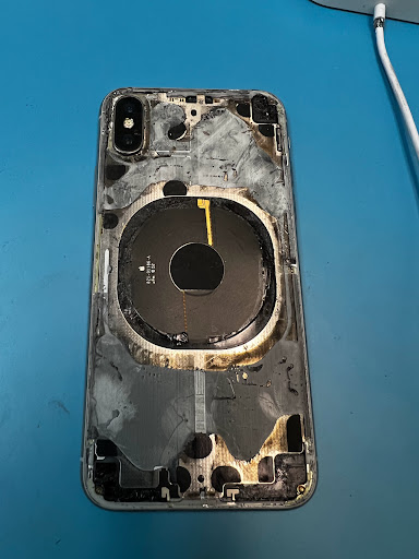 iPhone repair guru