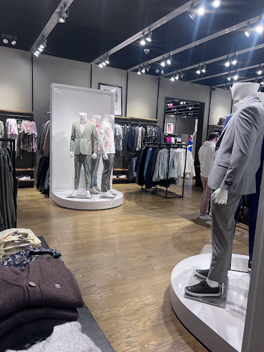 Clothing Store «Express», reviews and photos, 303 Memorial City Mall, Houston, TX 77024, USA