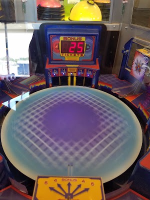 Chuck E. Cheese - photo 74