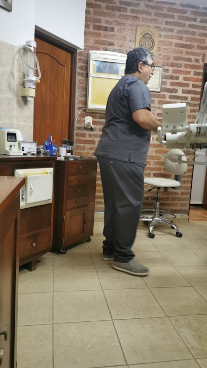 Consultorio Dental Dr CARLOS MACIAS