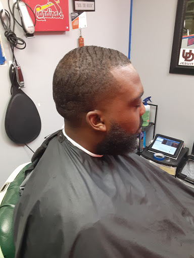 Barber Shop «R Barber Shop», reviews and photos, 19310 Grand River Ave, Detroit, MI 48223, USA