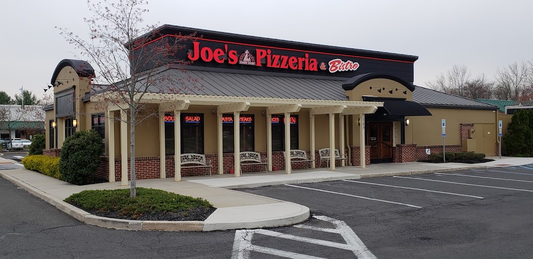 Joes Pizzeria and Bistro