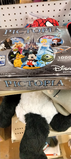 Second Hand Store «Goodwill - Glendale», reviews and photos