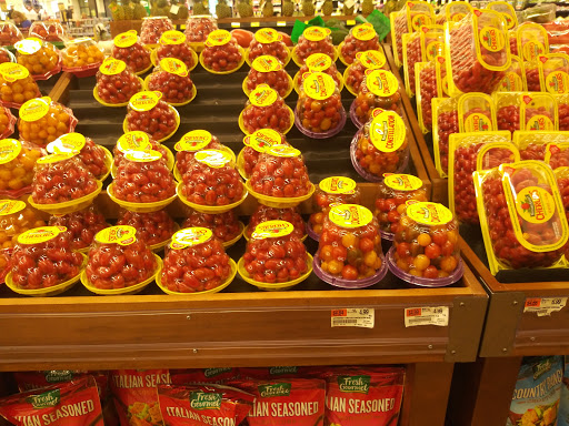 Grocery Store «Fare & Square», reviews and photos, 3117 W 9th St, Chester, PA 19013, USA