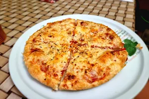Pizza Luna image