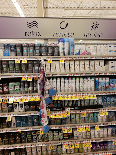 Grocery Store «Stop & Shop», reviews and photos, 625 Paterson Ave, Carlstadt, NJ 07072, USA