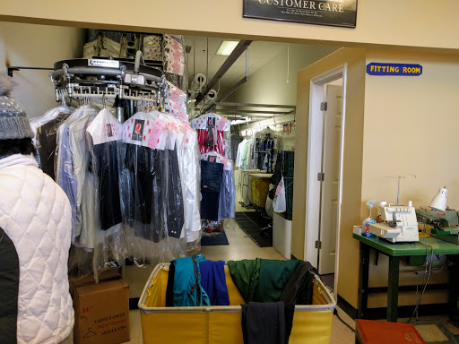 Dry Cleaner «Village Square Cleaners», reviews and photos, 11650 Plaza America Dr, Reston, VA 20190, USA